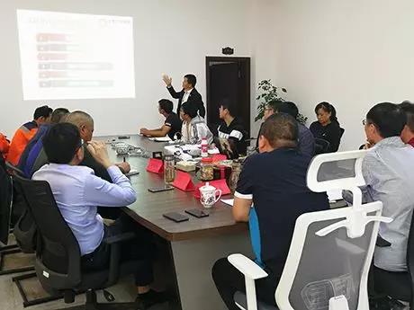 蓝狮注册咨询集团涂亚清老师讲话