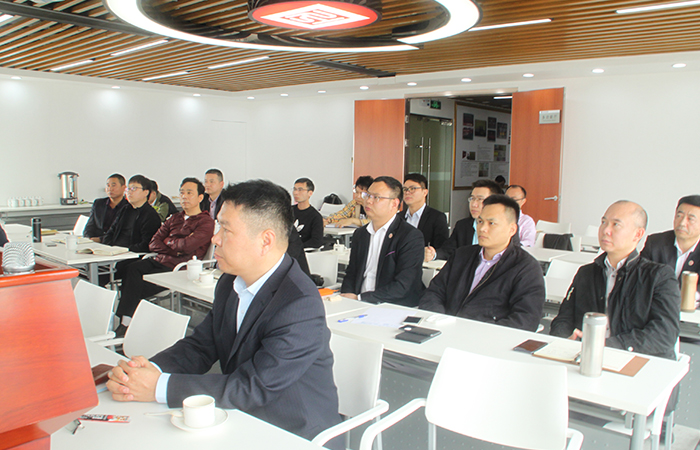 蓝狮注册商学院《战略人力资源管理》公开课