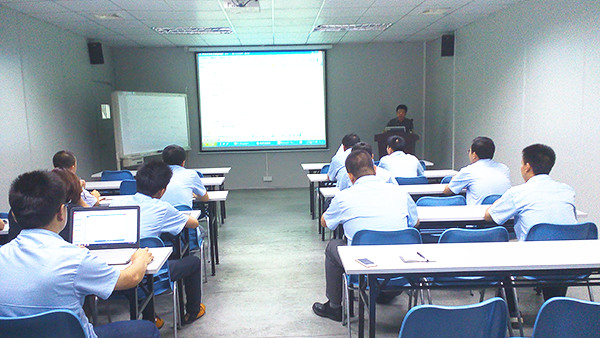 蓝狮注册咨询金涛老师对天行健管理者培训《全员业绩管理》