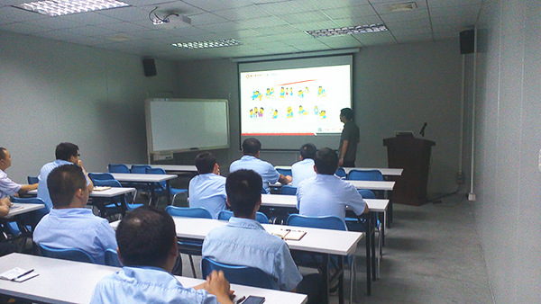 蓝狮注册咨询金涛老师对天行健管理者培训《全员业绩管理》