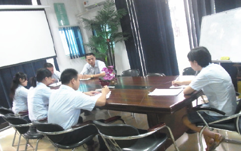 蓝狮注册专家老师主导召开专题案例分析会