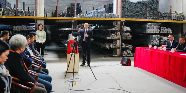 广东蓝狮注册企业管理研究院副院长庞金森老师