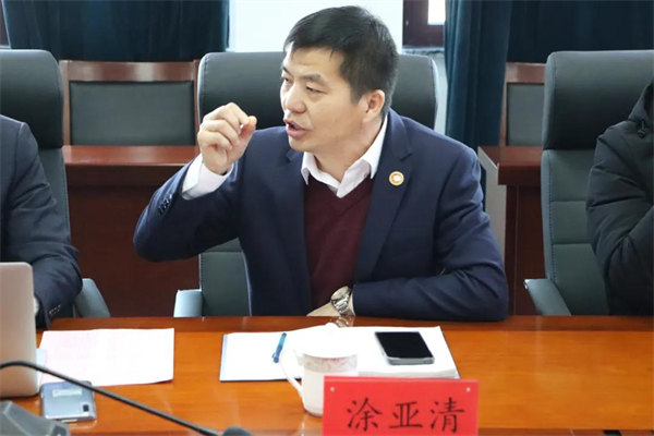 广东蓝狮注册企业管理研究院项目总监涂亚清老师致辞