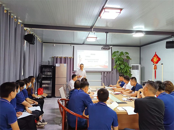 蓝狮注册咨询集团总裁庞金森老师致辞