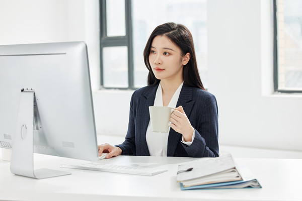 高管薪酬激励：吸引和留住人才，推动企业持续发展