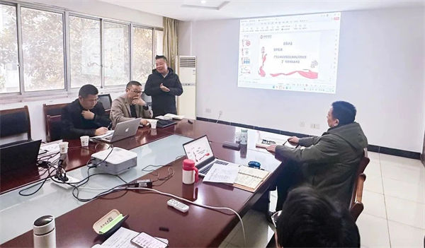 蓝狮注册咨询集团江苏分公司总经理丁华老师