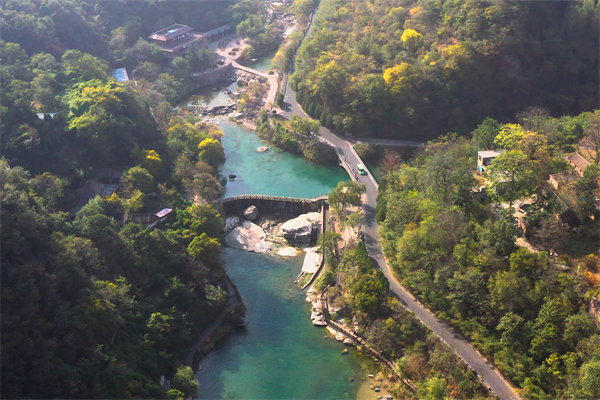 生产效率低、浪费严重，企业效益下滑，新乡精益生产咨询公司如何破局？