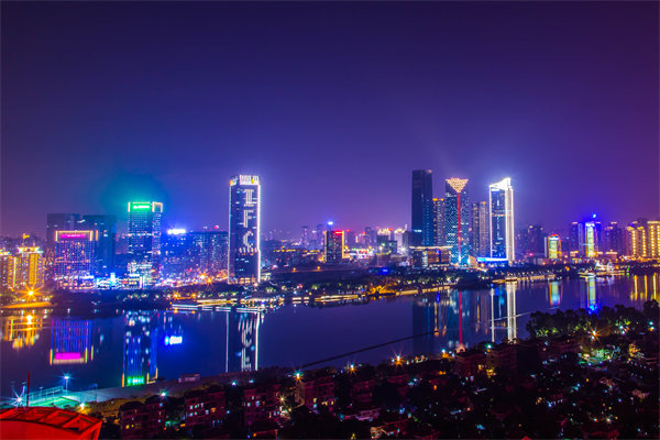 企业如何借助福州咨询公司降低供应链成本并提升响应速度？