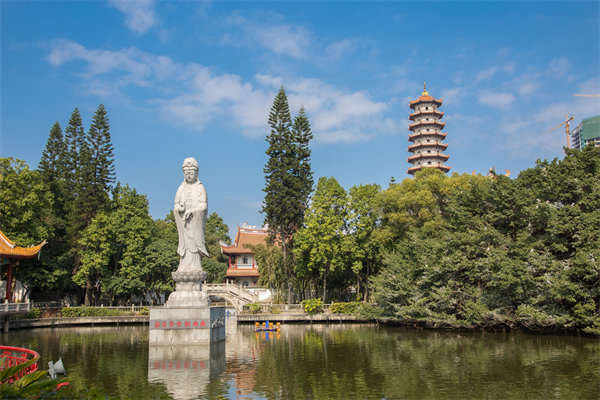 企业如何借助福州咨询公司制定并落实年度经营策略？