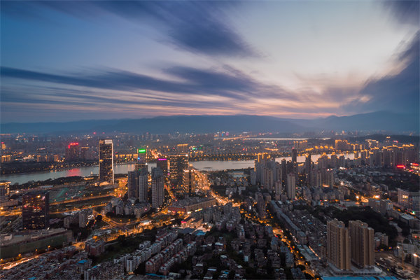 企业如何借助福州咨询公司优化组织运作流程与效能？