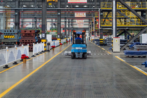 车间布局混乱不堪，精益生产巧妙规划让效率直线飙升