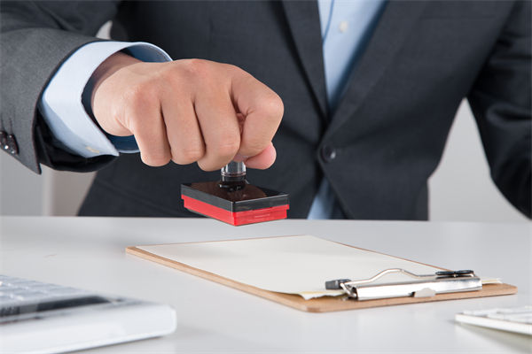 集团财务管控漏洞频出，精准管控策略如何堵漏增收？