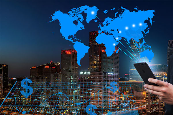 跨行业、跨地域的集团布局下，怎样管控才能凝聚合力？